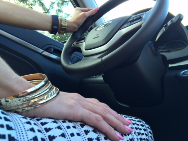 Elantra hands on wheel