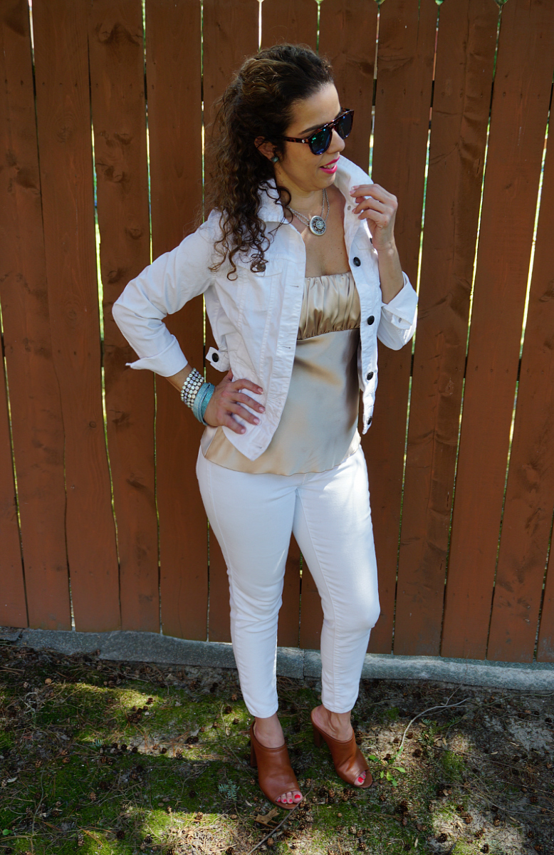 Spring White Jeans Outfit