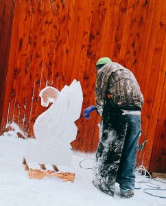 ice sculpting at Woodloch