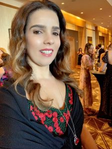 Latina Beauty Blogger