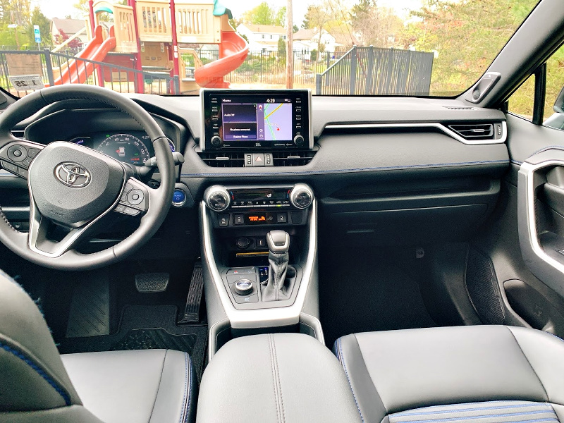 Toyota Rav4 AWD Hybrid XSE interior