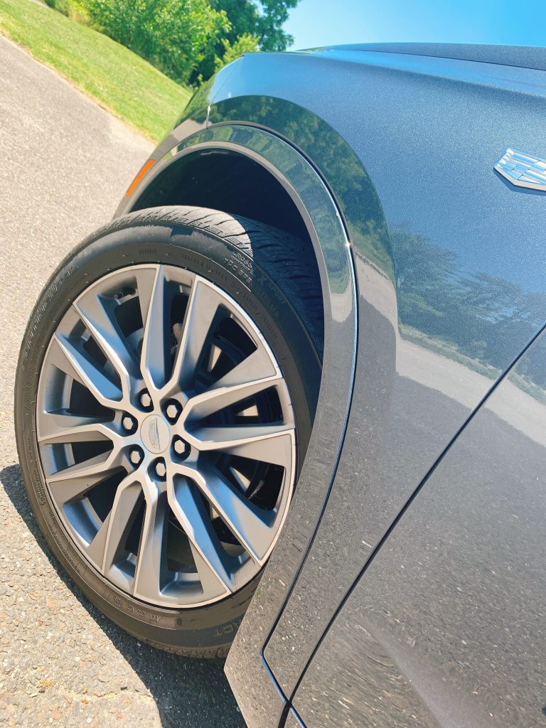 20 inch wheels on the Cadillac XT6