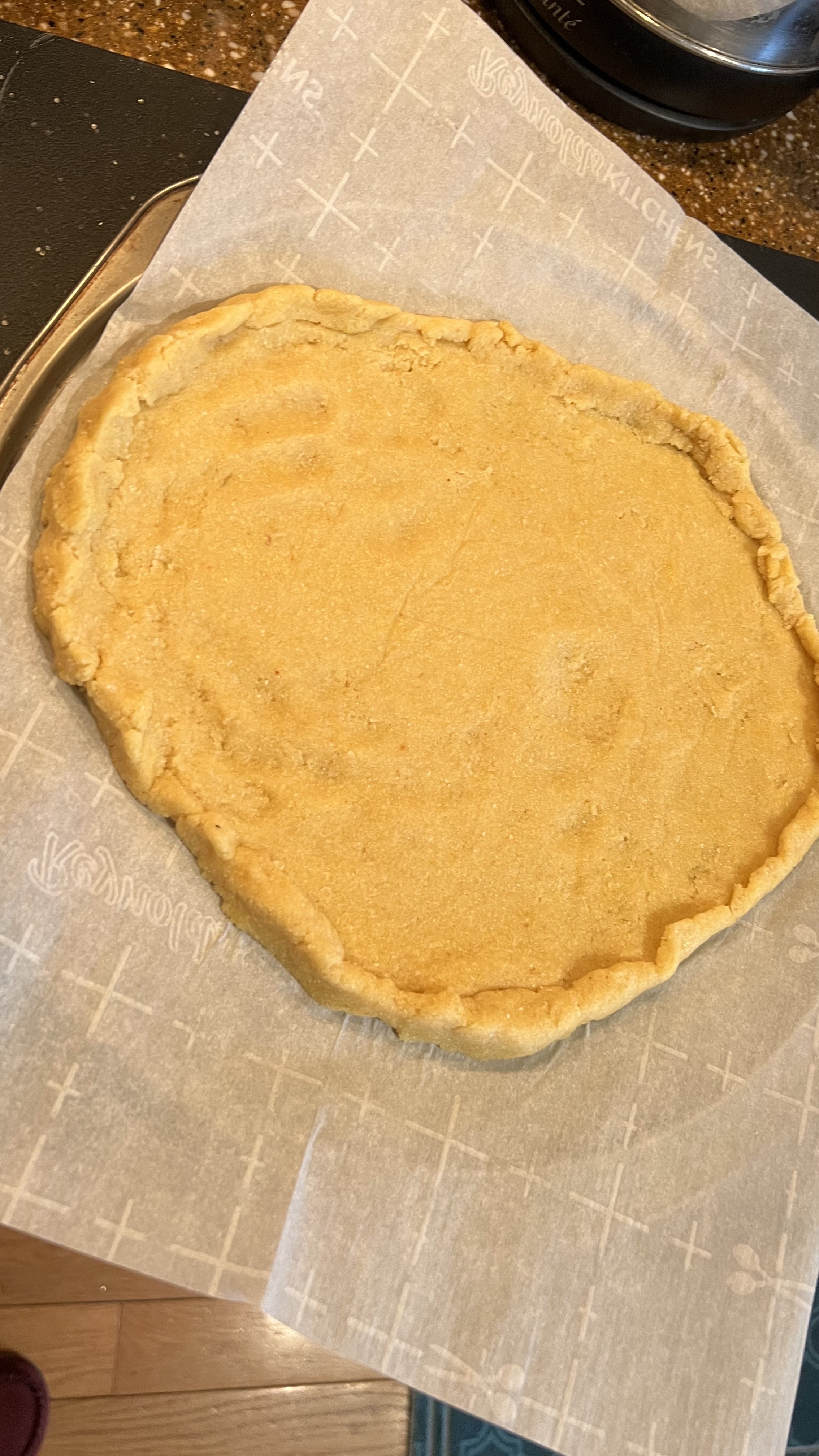 make edges in dough