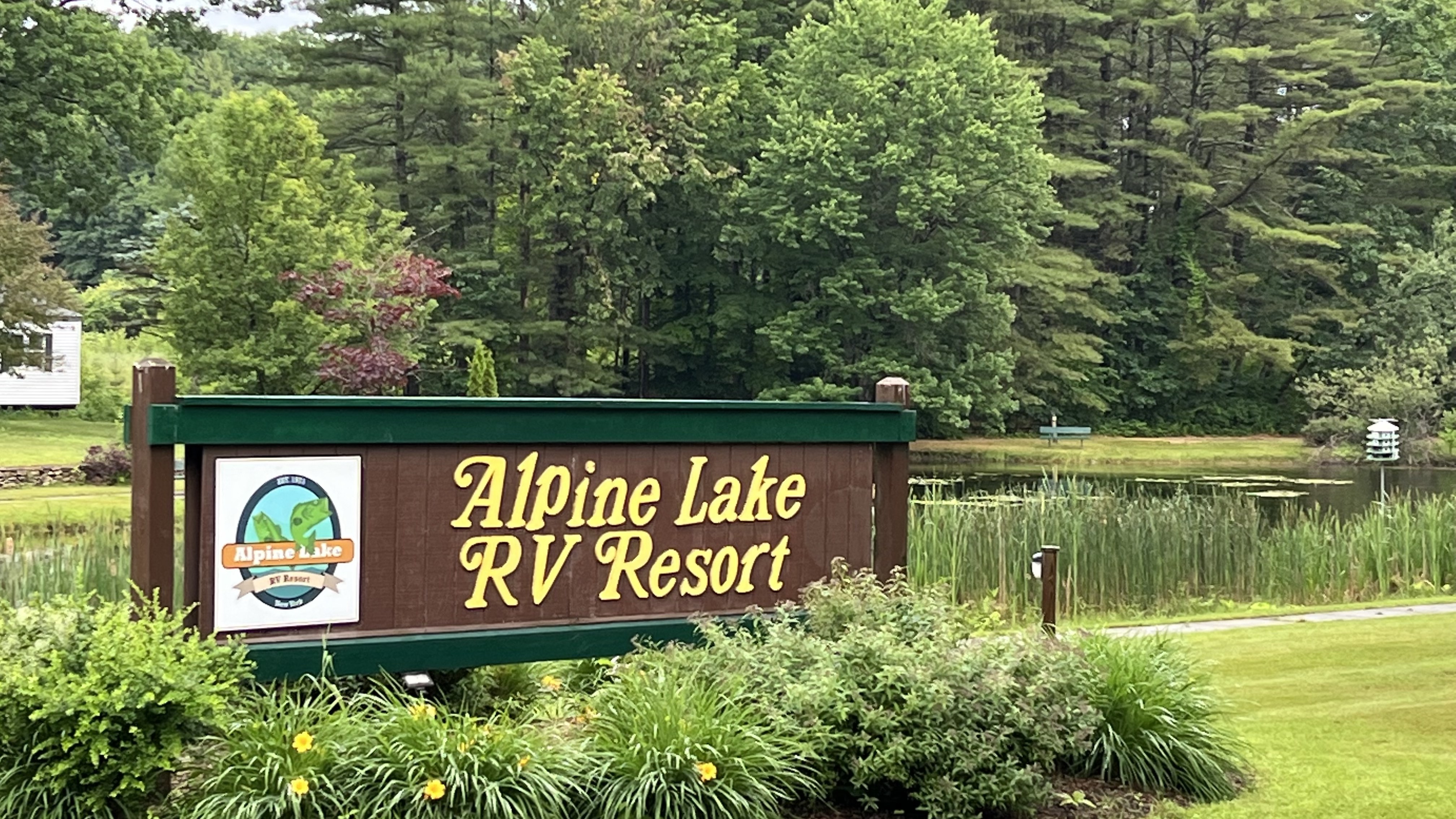 Alpine Lake RV Resort