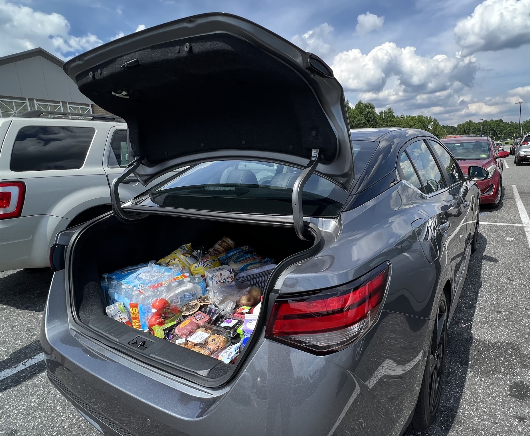 Sentra trunk space