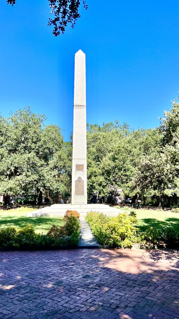 monument in Charleston