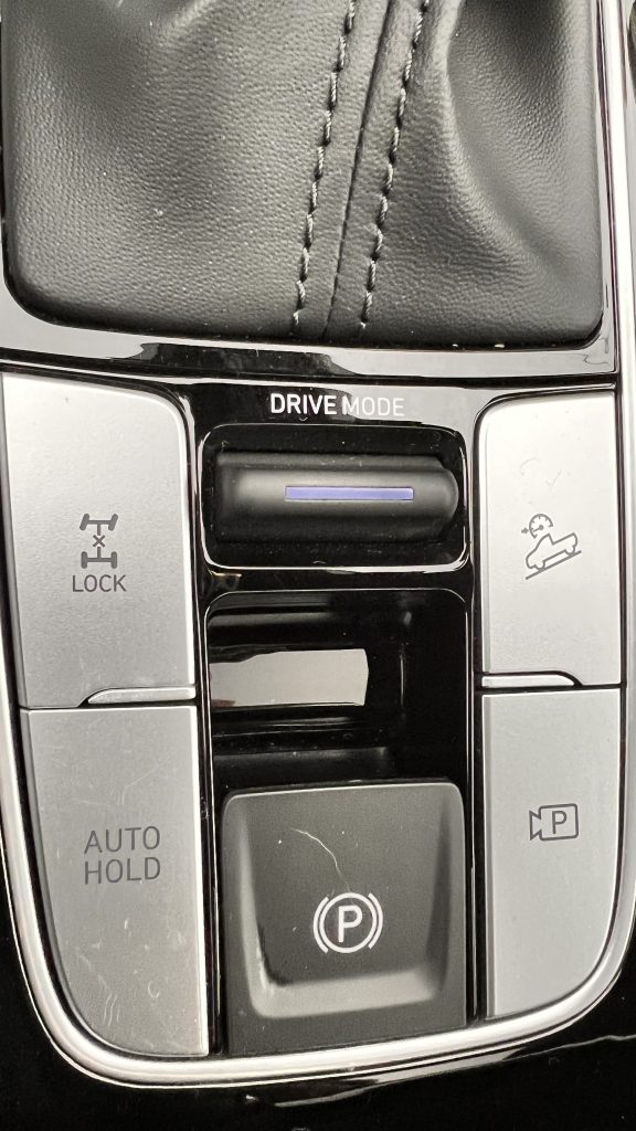 drive mode controls on the Santa Cruz