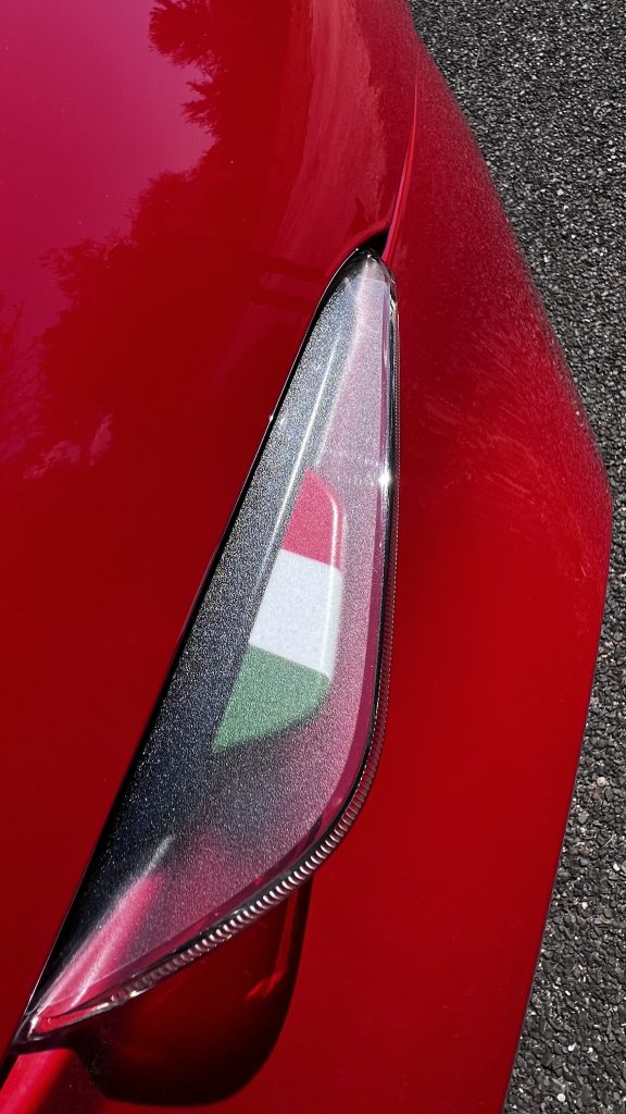 Italian flag colors on the fiat 500e