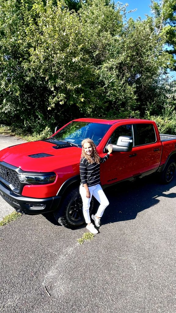 trendy latina ram truck life