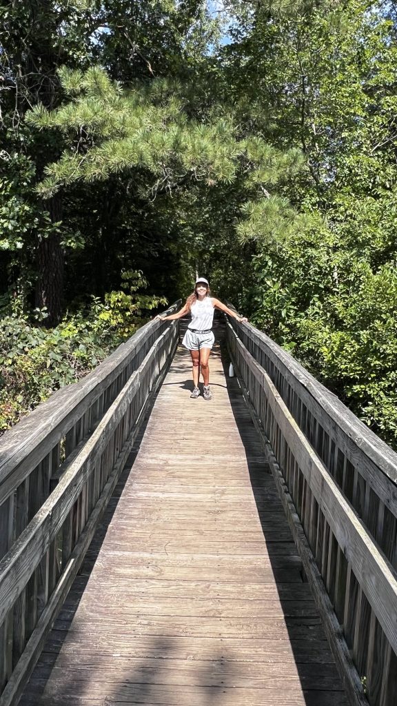 the hiking trendy latina