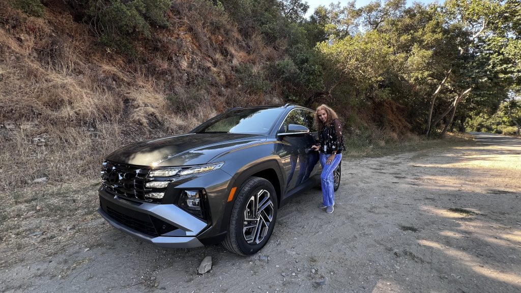 Trendy Latina with the 2025 Hyundai Tucson