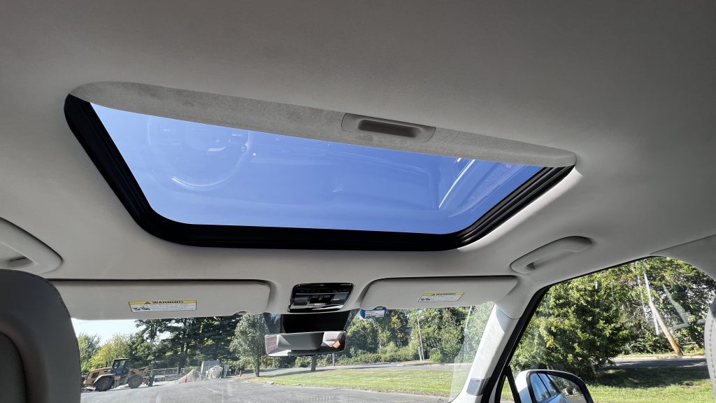 2 sunroofs in the Santa Fe