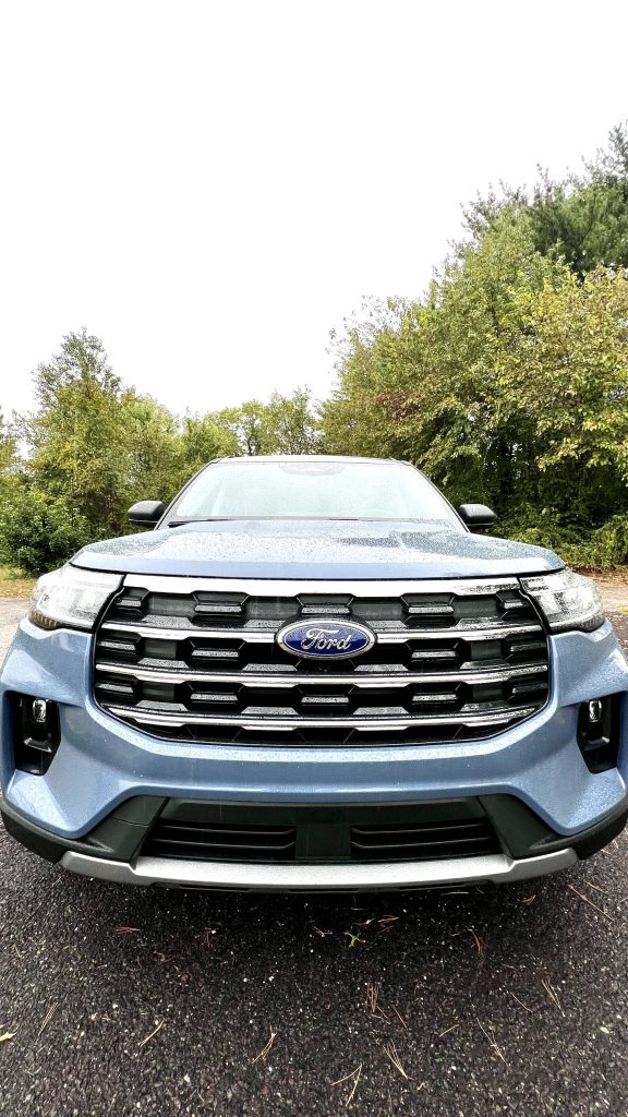 front view of the 2025 Ford Explorer