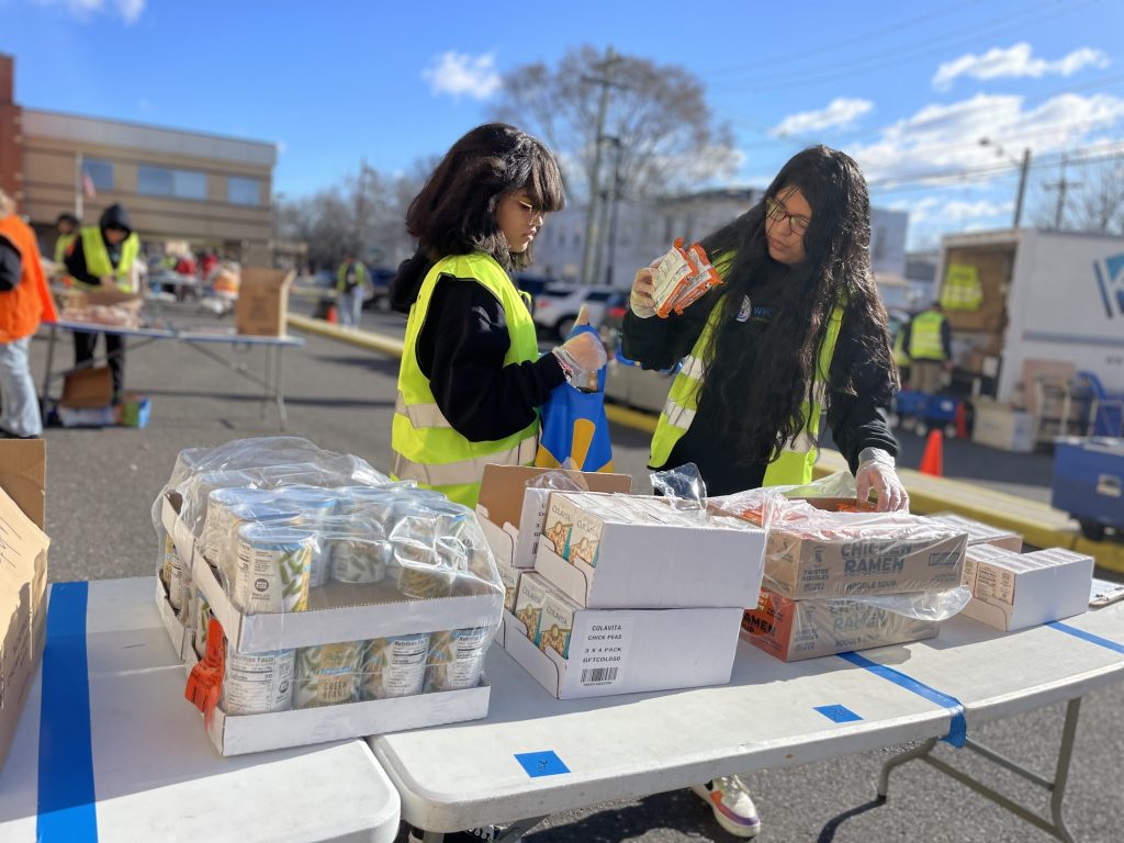 volunteer workers