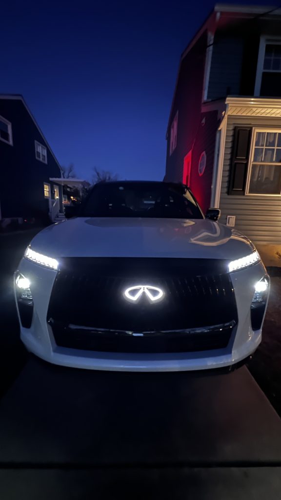 Night view of the QX 80