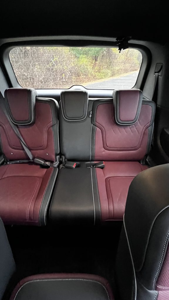 3rd row seating in the QX 80