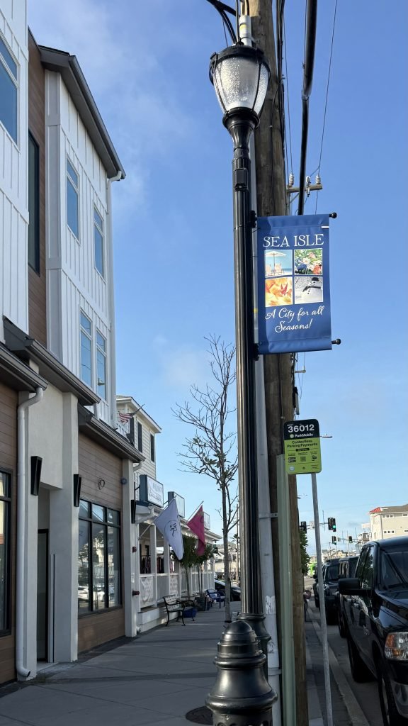crowded streets in Sea Isle City