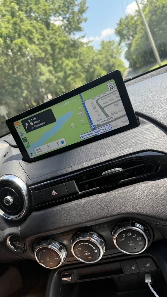 apple car play on the touch screen