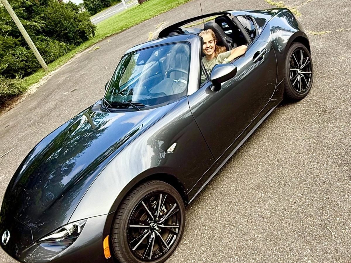 Summer Fun With Mazda MX-5 | Trendy Latina