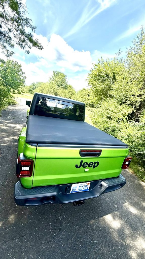 Jeep Gladiator bed