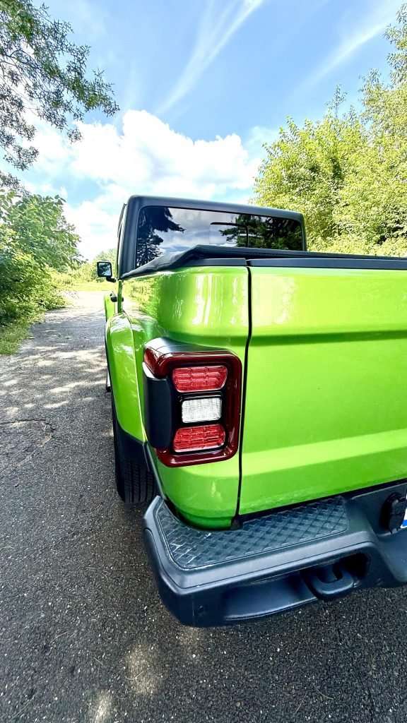 gladiator tail lights