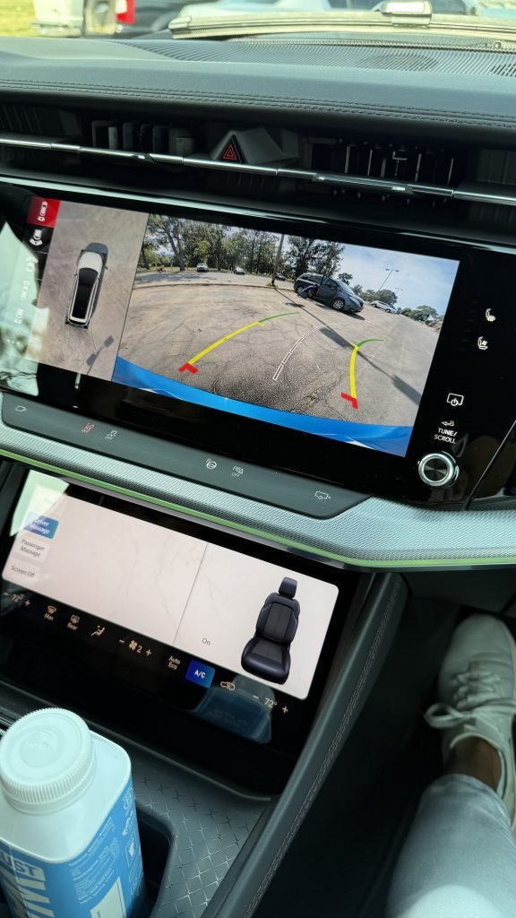 camera views in the Wagoneer S