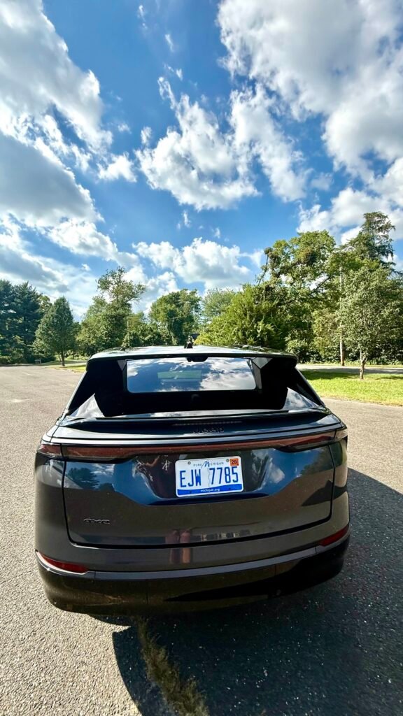 Jeep Wagoneer S rear view