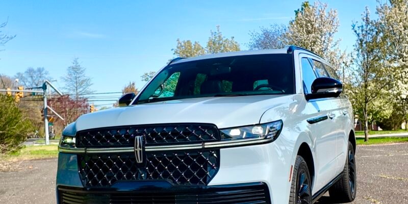 2026 Lincoln Navigator